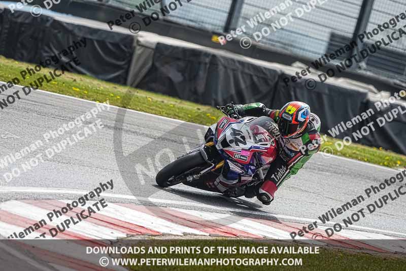 donington no limits trackday;donington park photographs;donington trackday photographs;no limits trackdays;peter wileman photography;trackday digital images;trackday photos